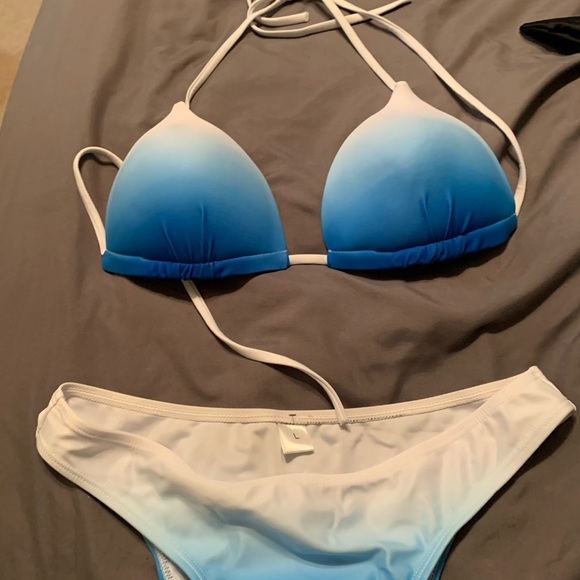 Bikini set - Picture 1 of 1